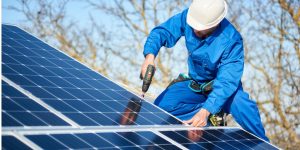 Installation Maintenance Panneaux Solaires Photovoltaïques à Glageon